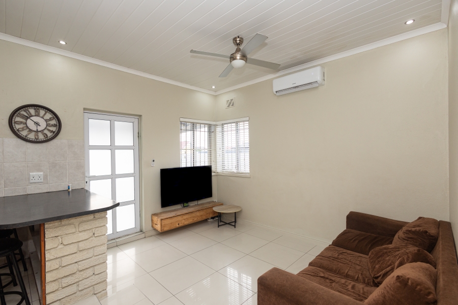 2 Bedroom Property for Sale in Ruyterwacht Western Cape